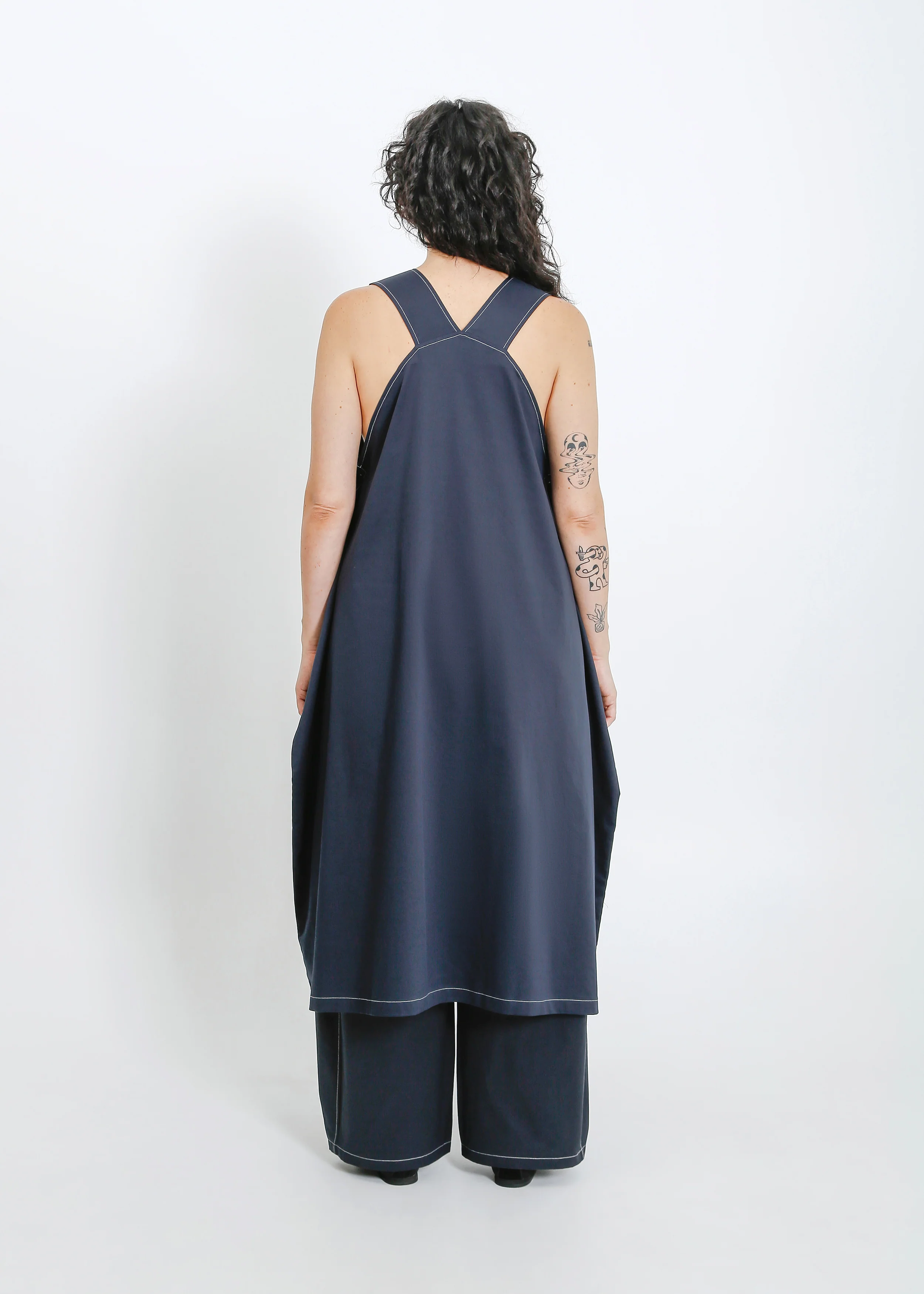 Archer Pinafore / Navy - Image 9