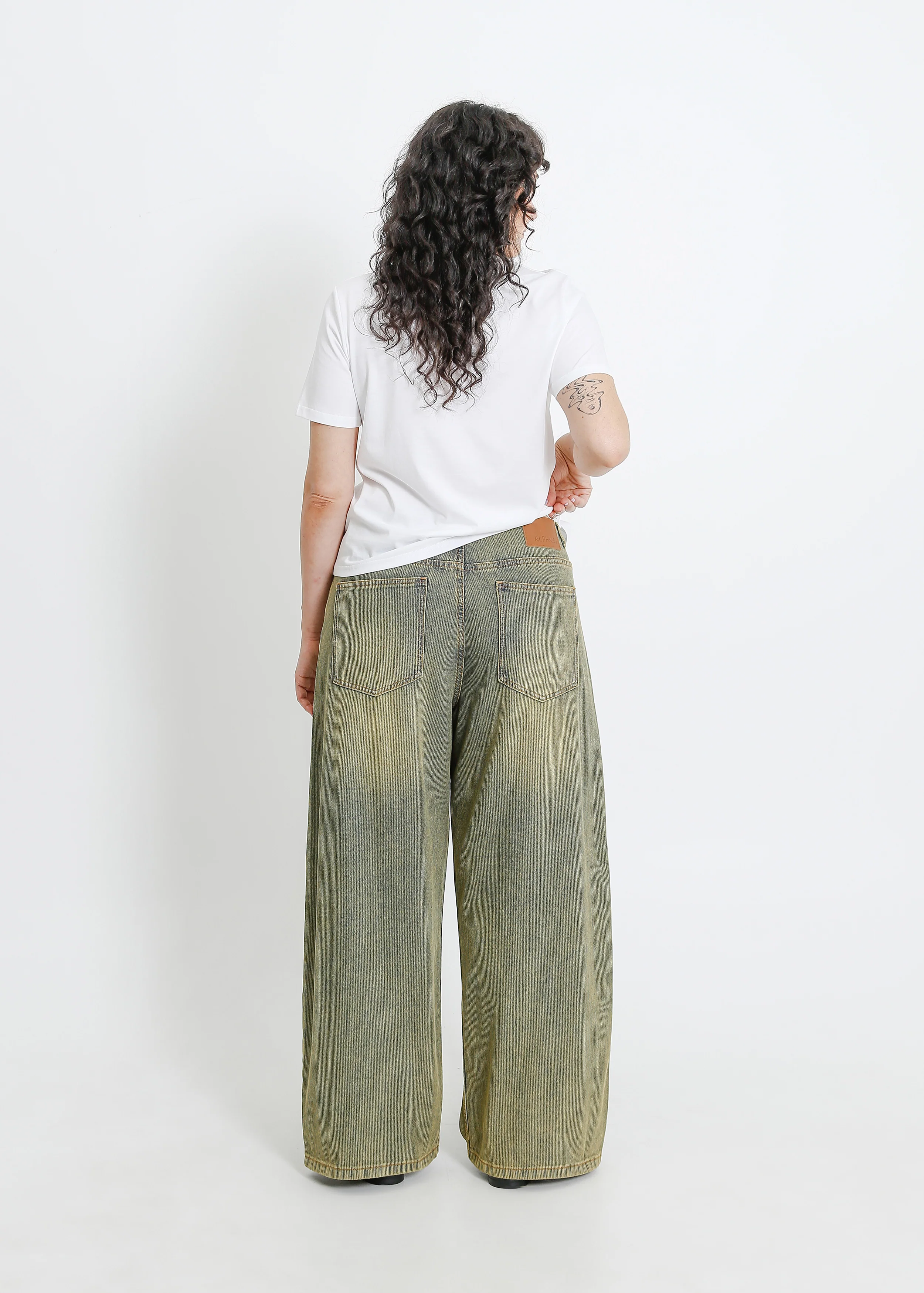 Cash Jean / Indigo Beige Wash - Image 9