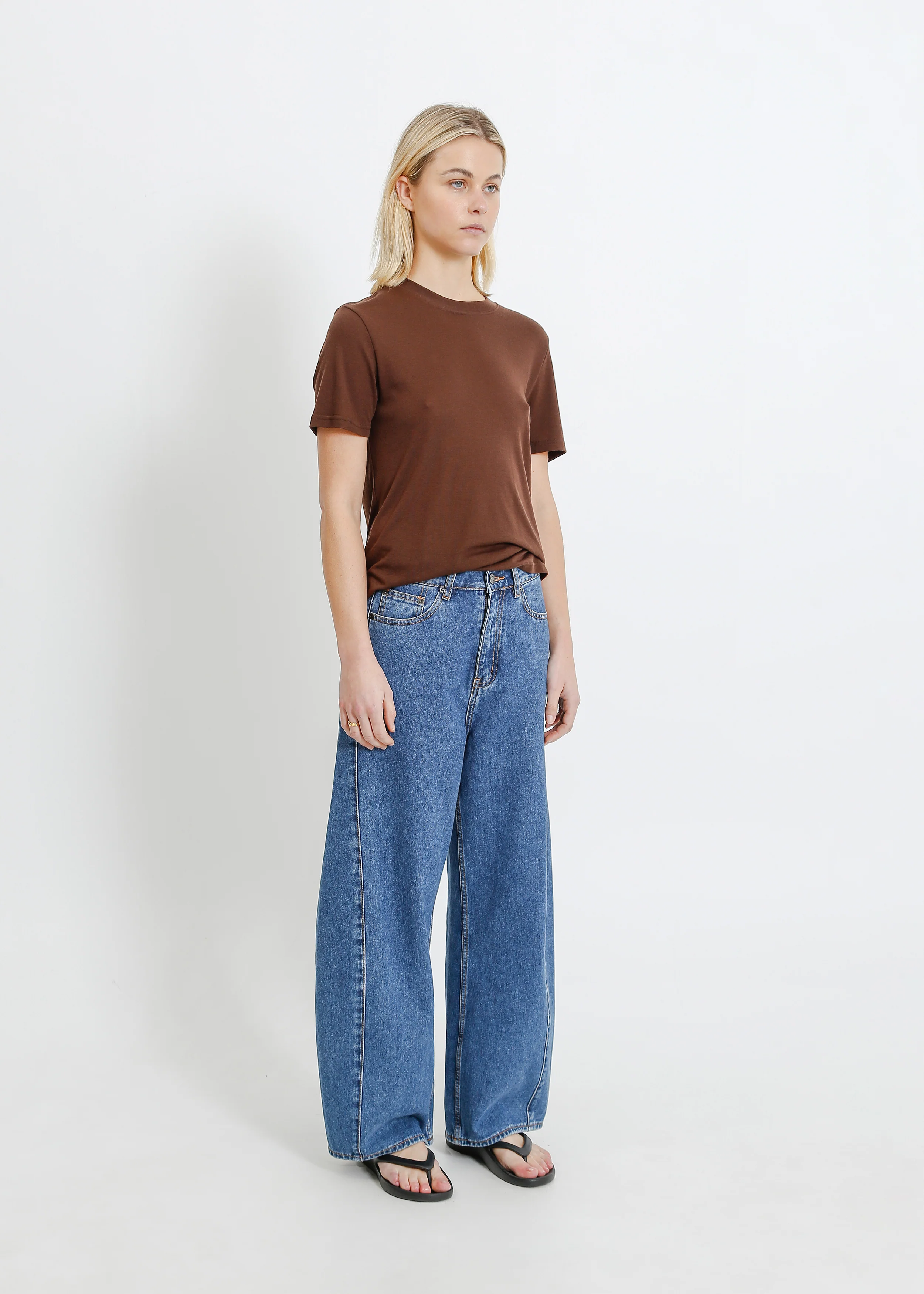 Chester Jean / Medium Indigo - Image 2