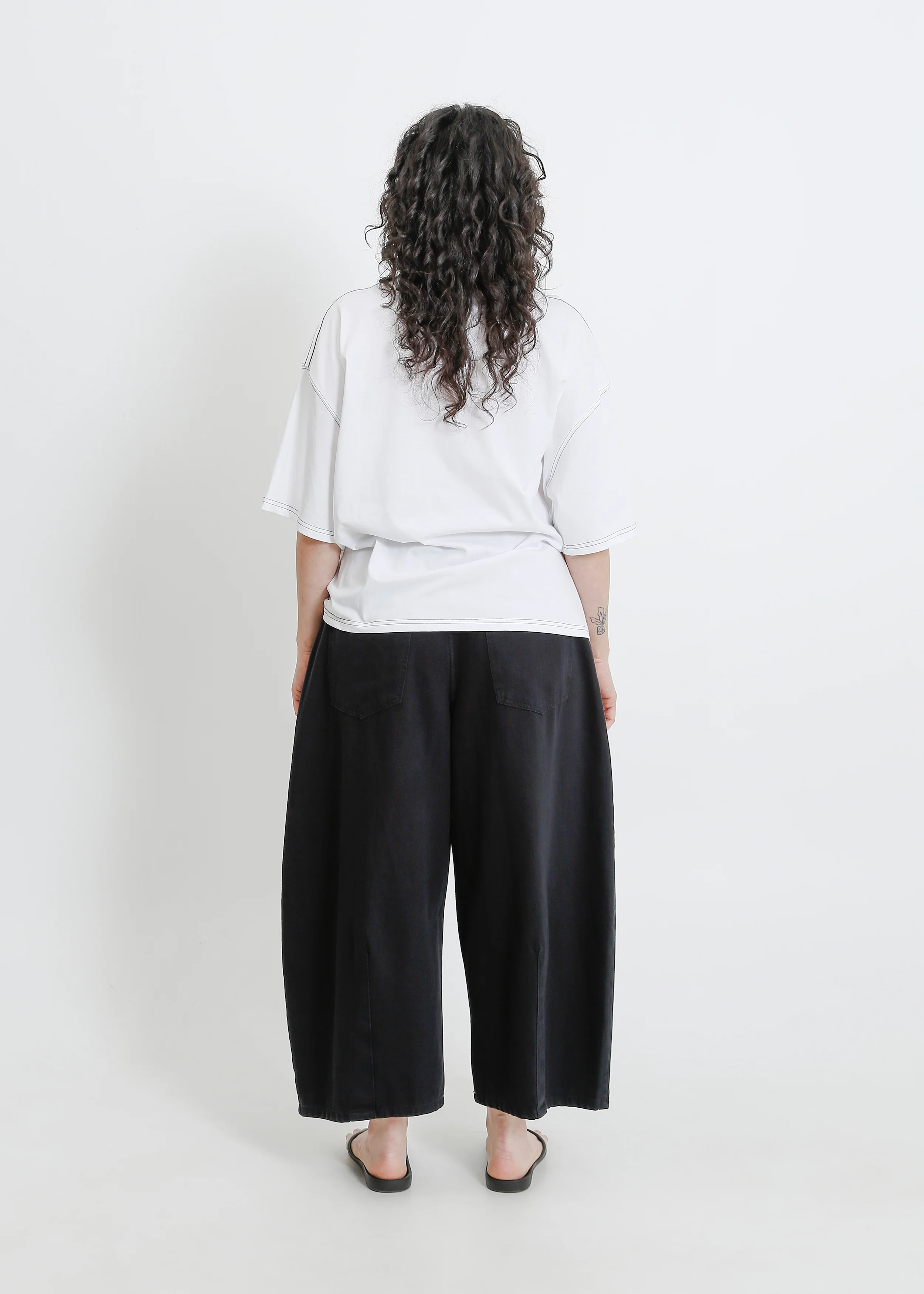 Ellie Jean / Black - Image 9