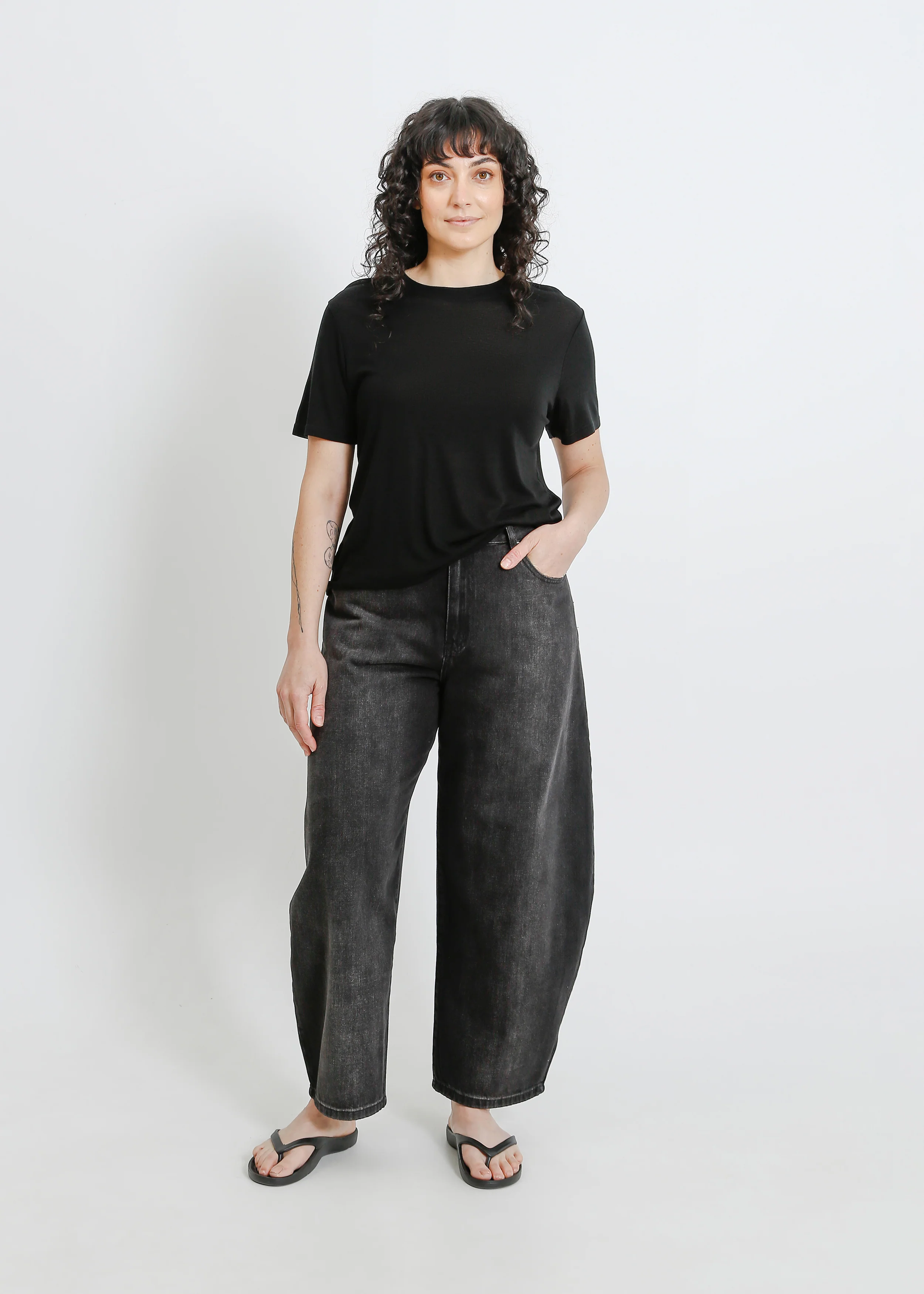 Essex Jean / Black - Image 10