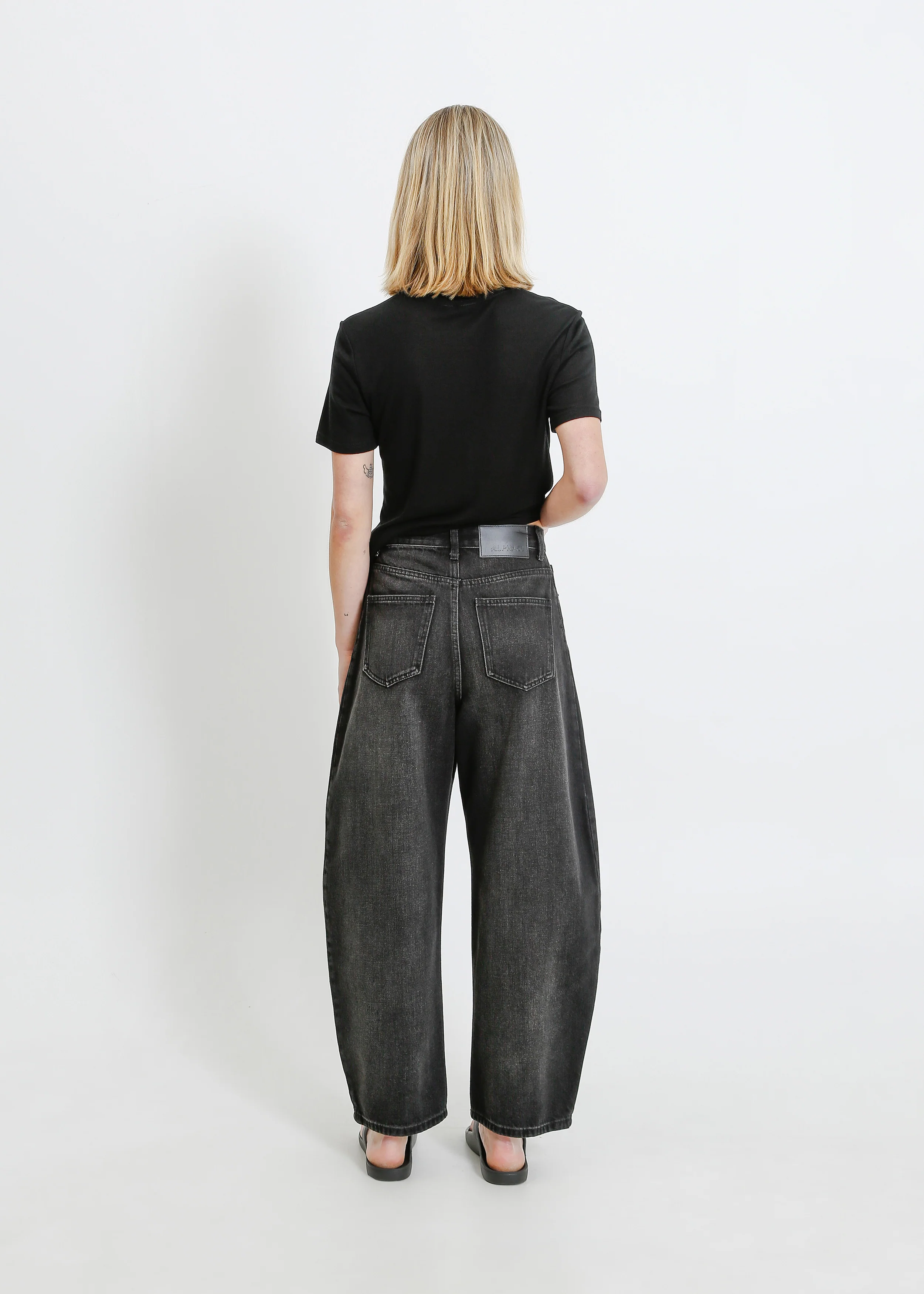 Essex Jean / Black - Image 4