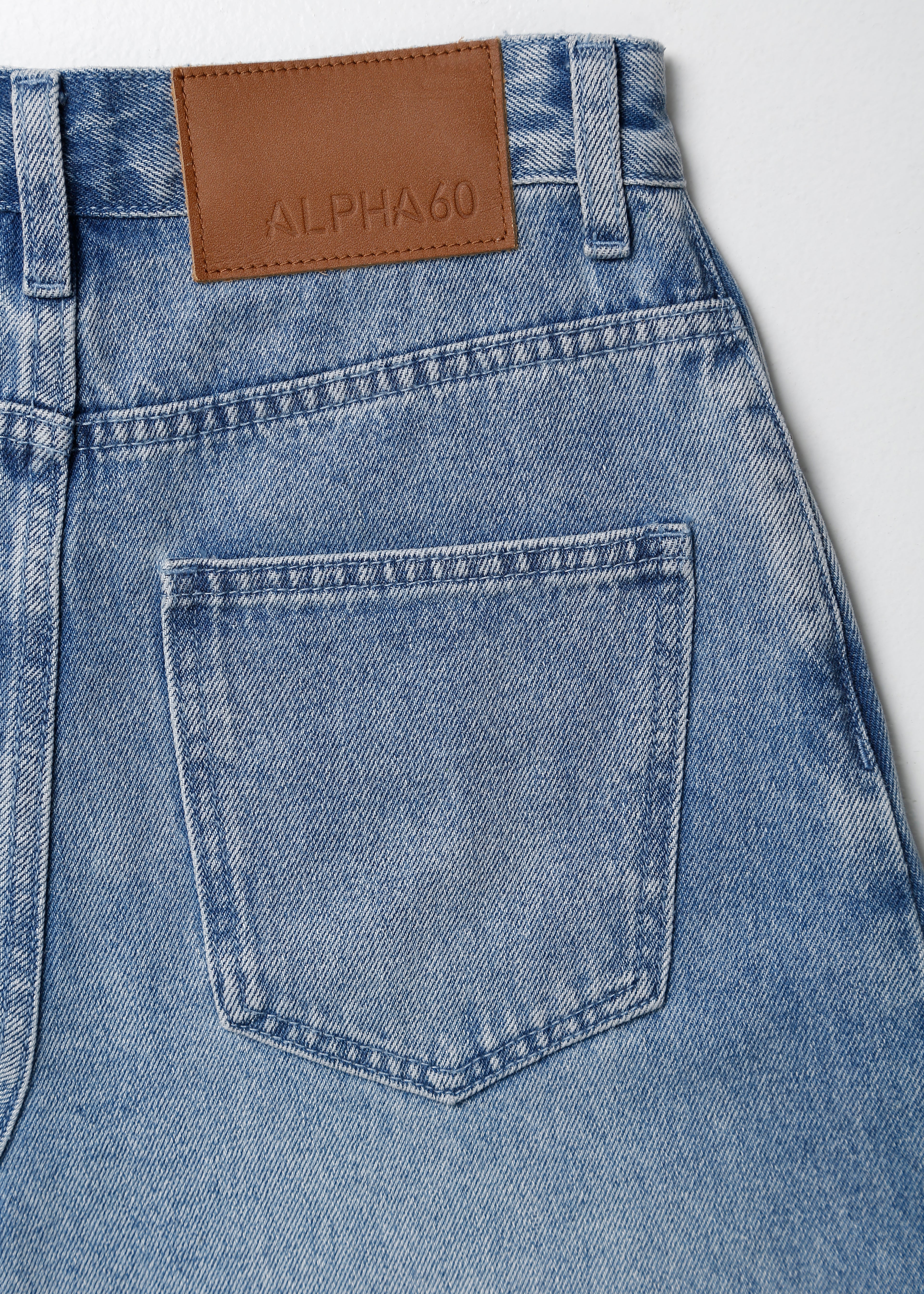 Essex Jean / Light Indigo - Image 11