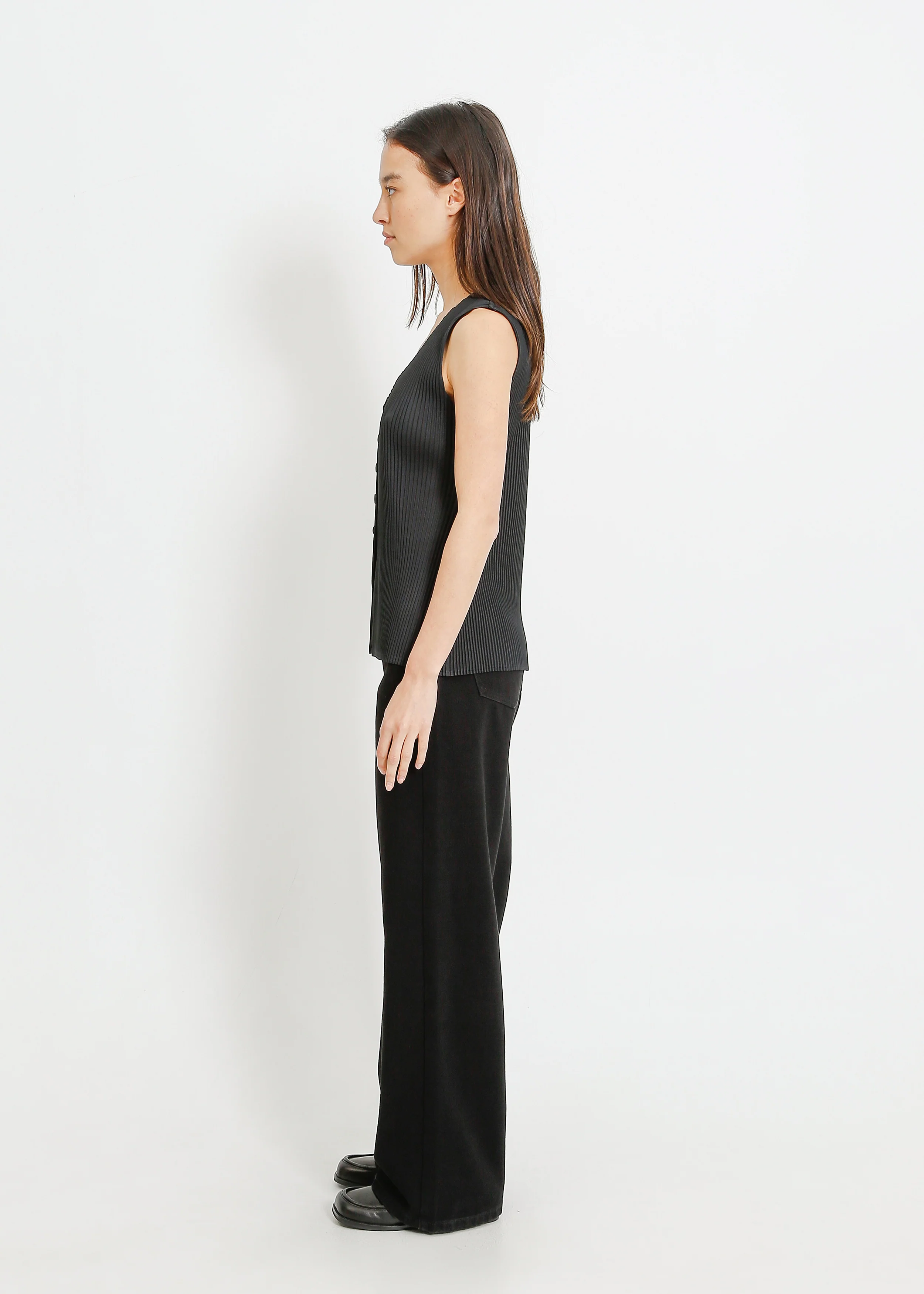 Leonie Pleat Vest / Black - Image 3