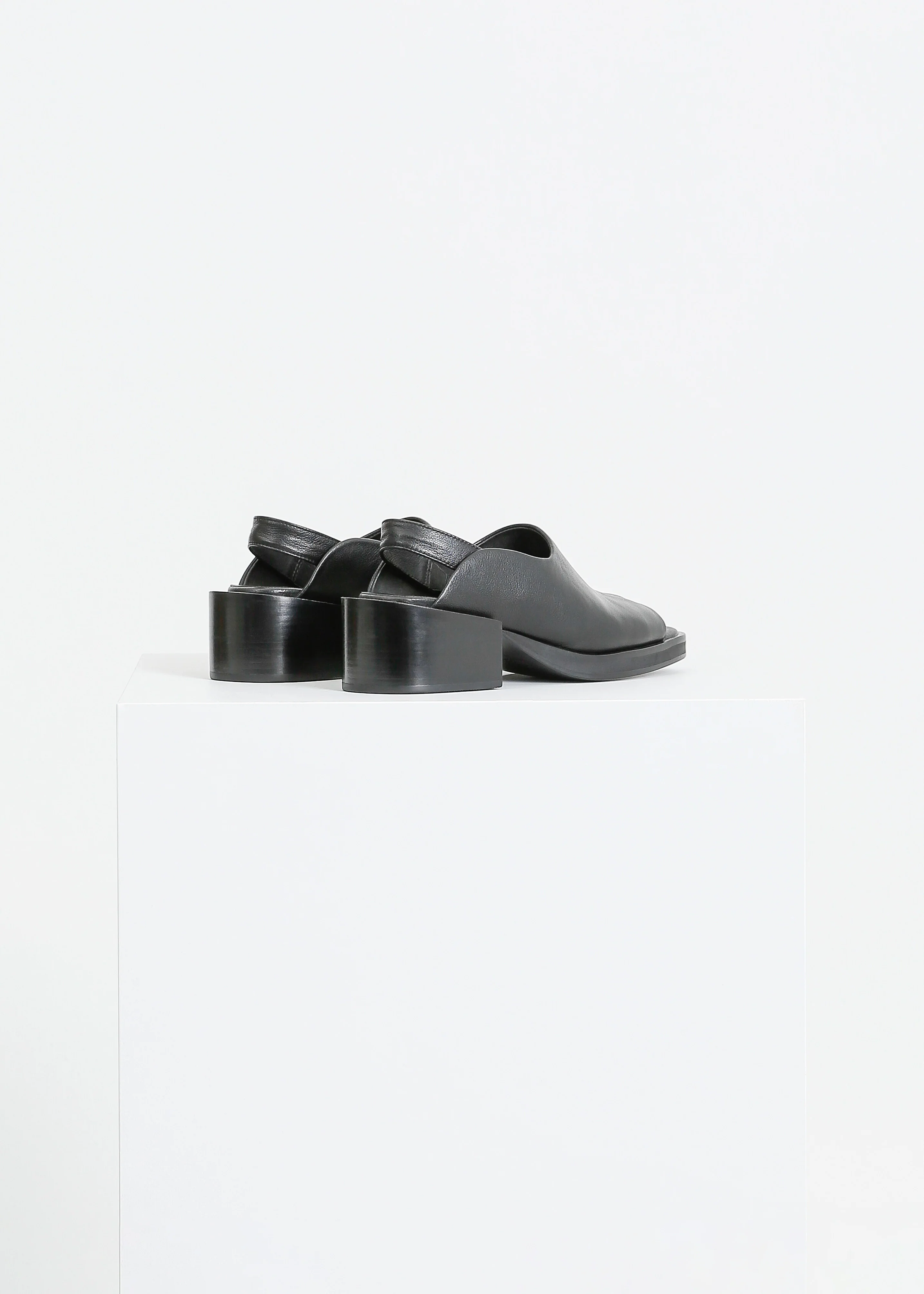 Lucy Heel / Black - Image 4