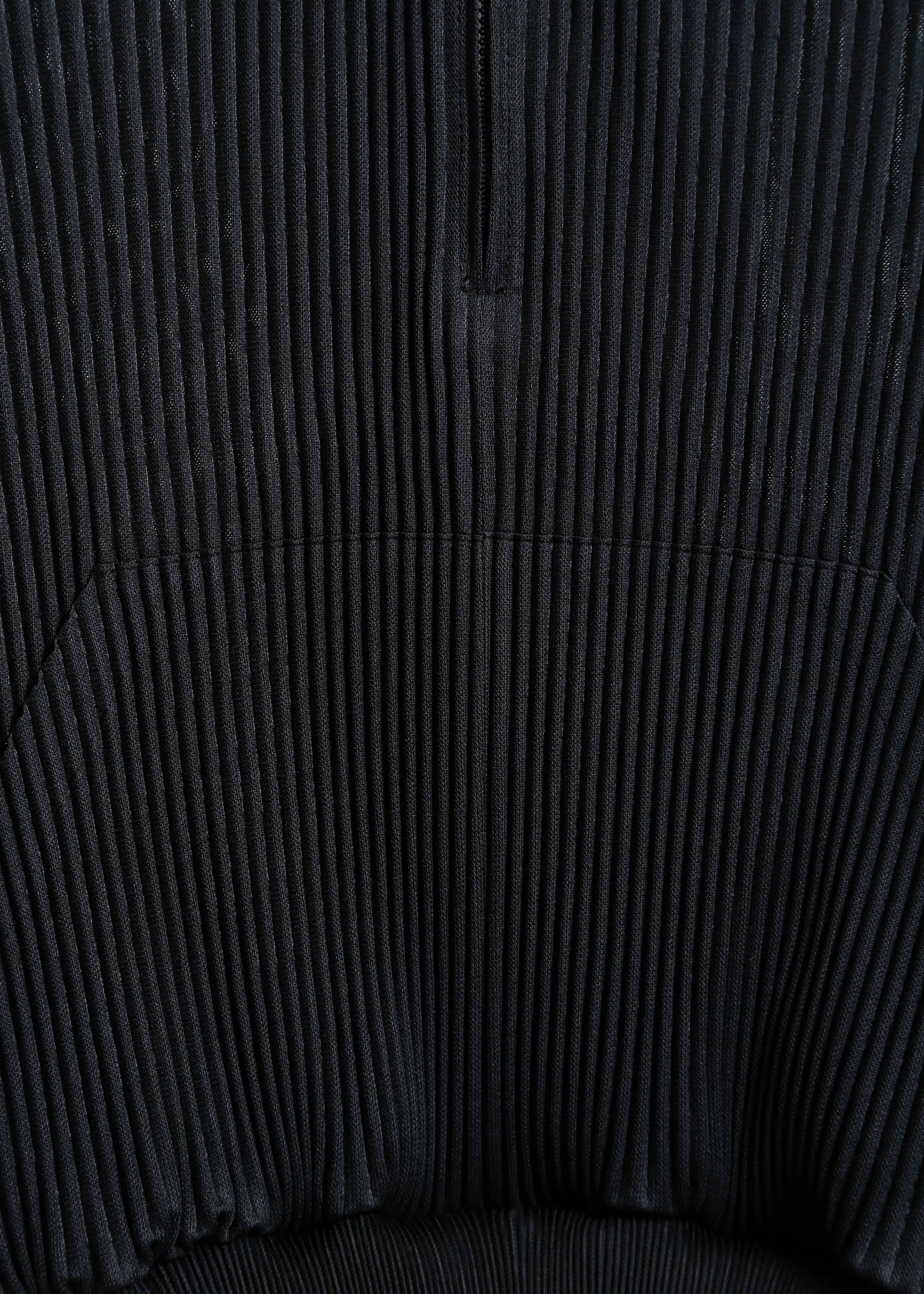 Taran Pleat Hoodie / Black - Image 11