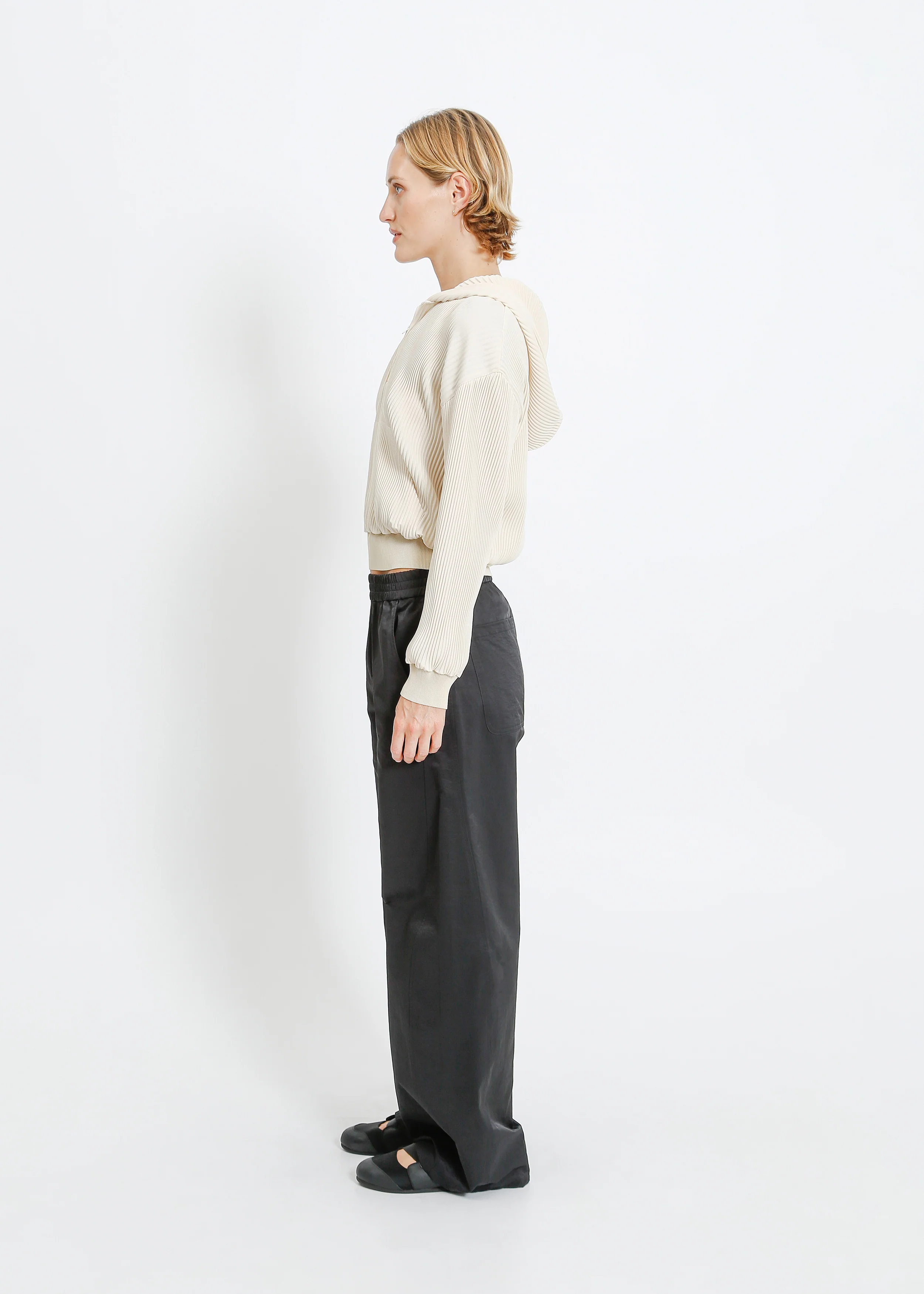Taran Pleat Hoodie / Cream - Image 3