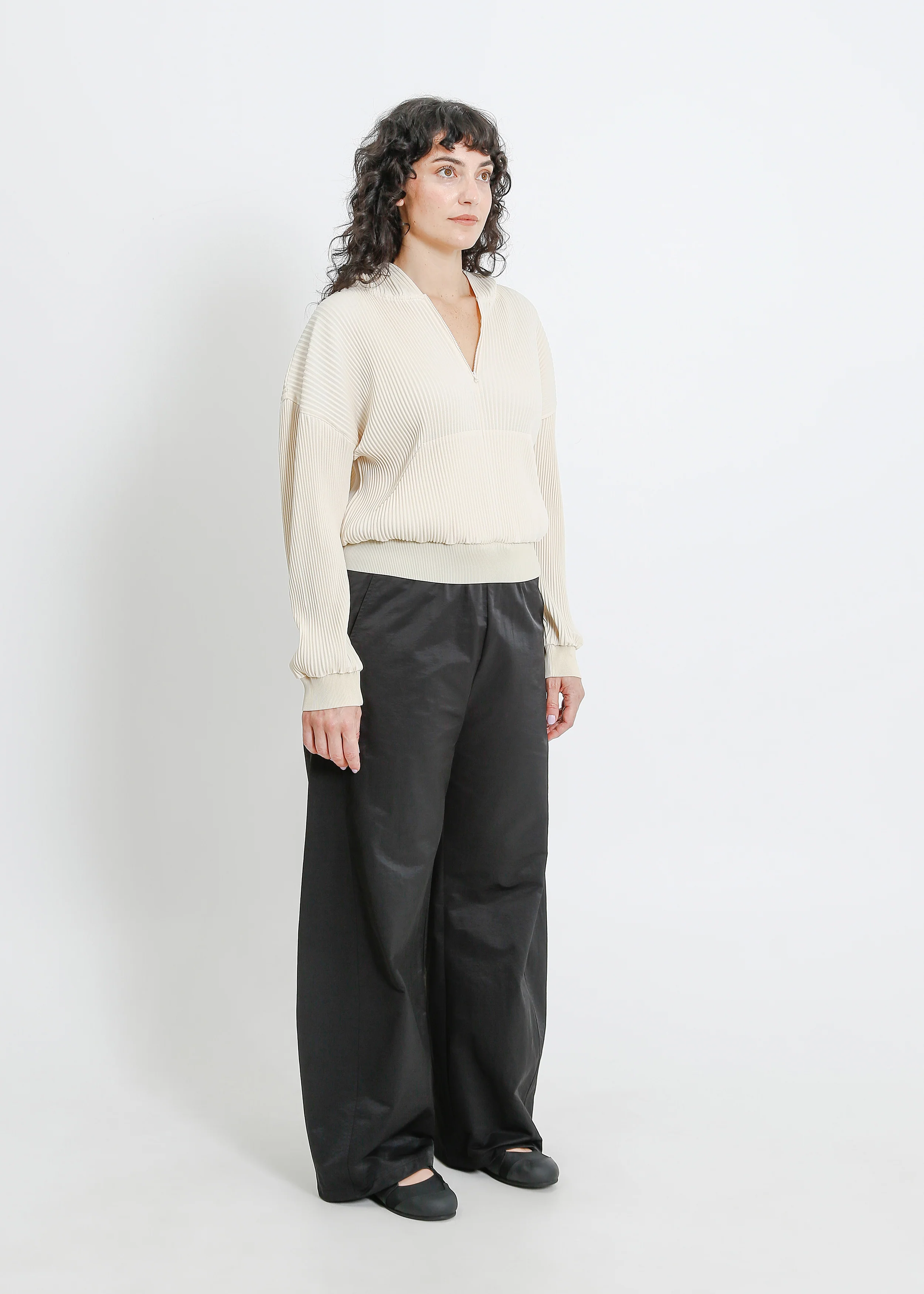 Taran Pleat Hoodie / Cream - Image 7