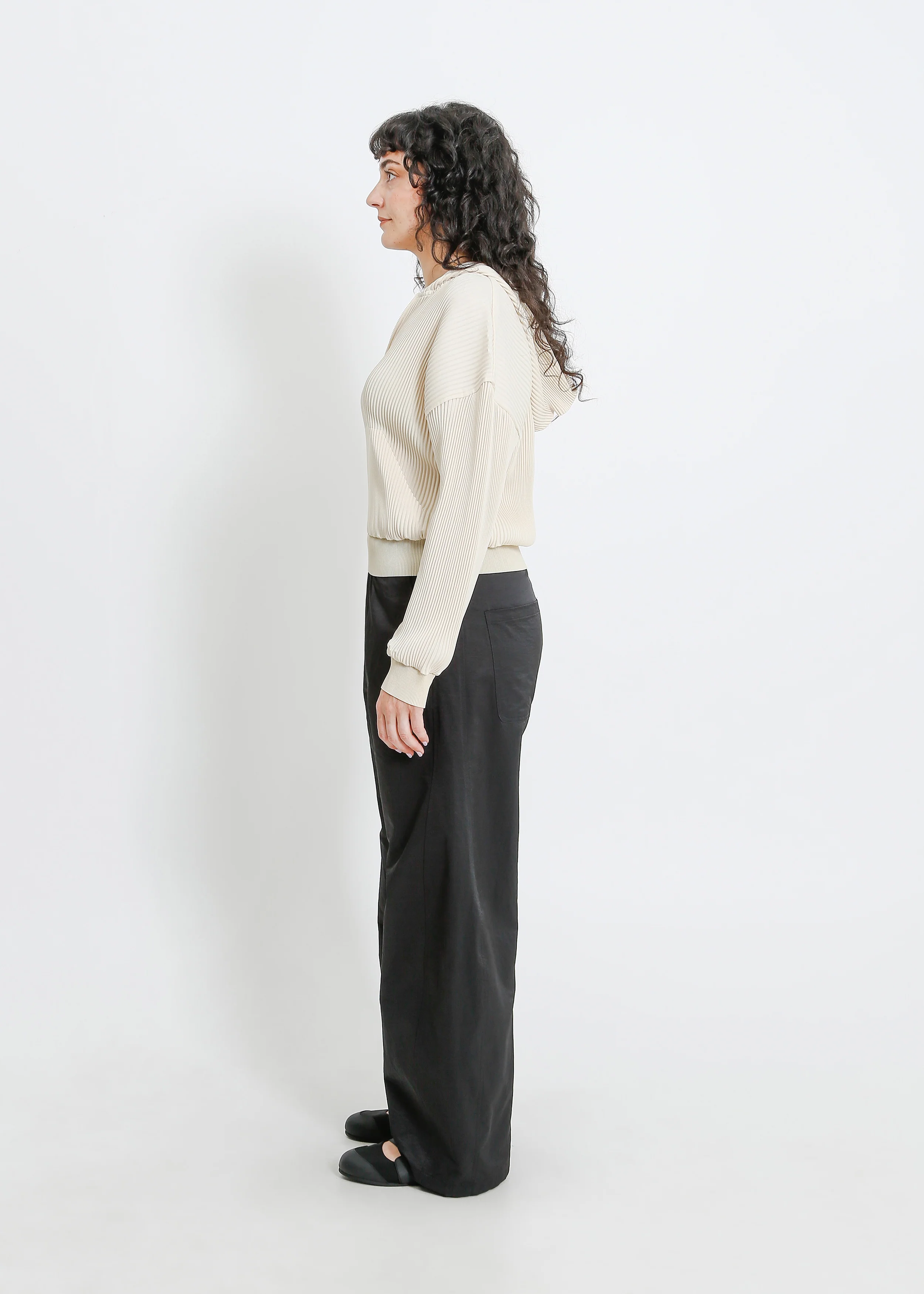 Taran Pleat Hoodie / Cream - Image 8
