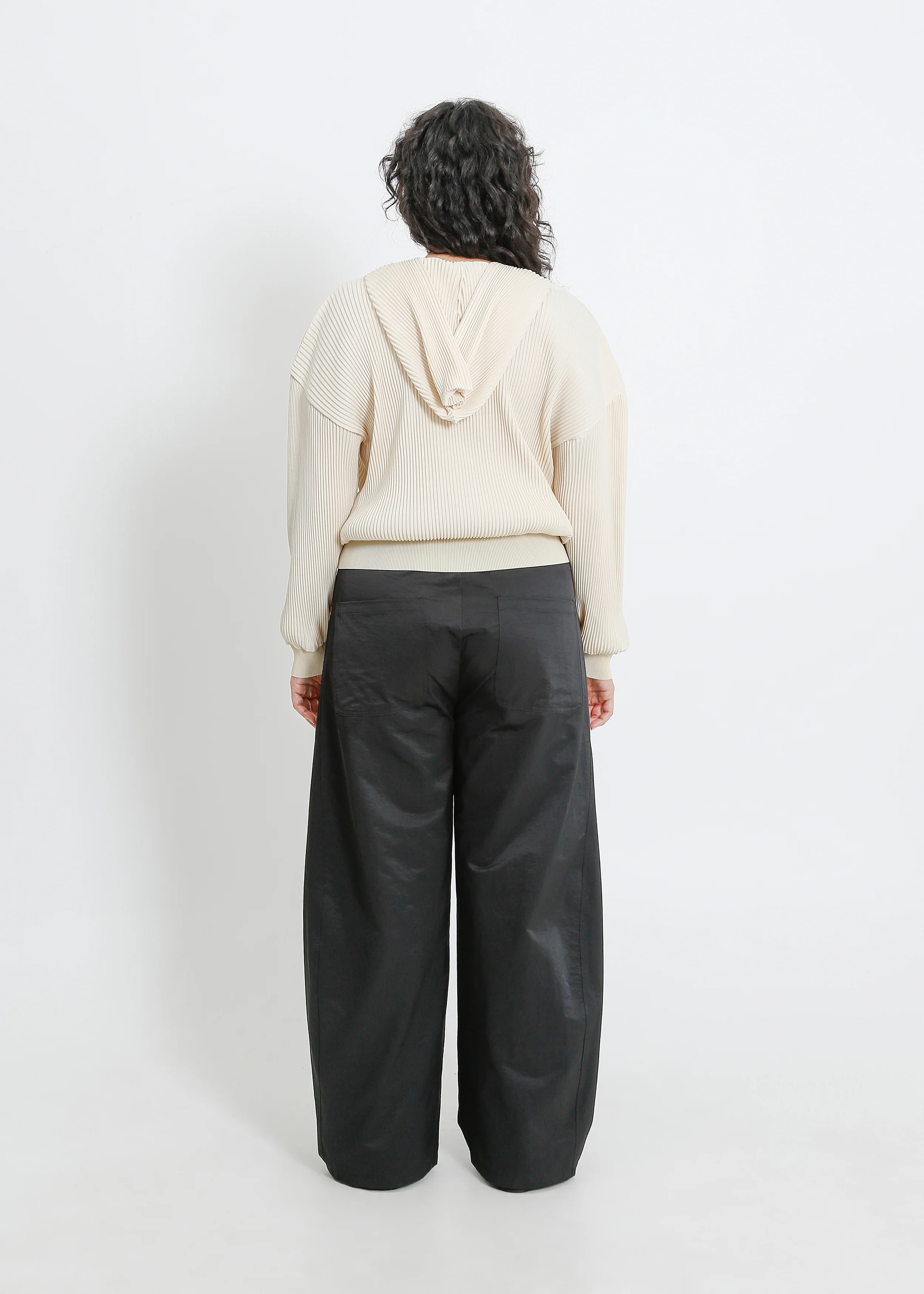 Taran Pleat Hoodie / Cream - Image 9